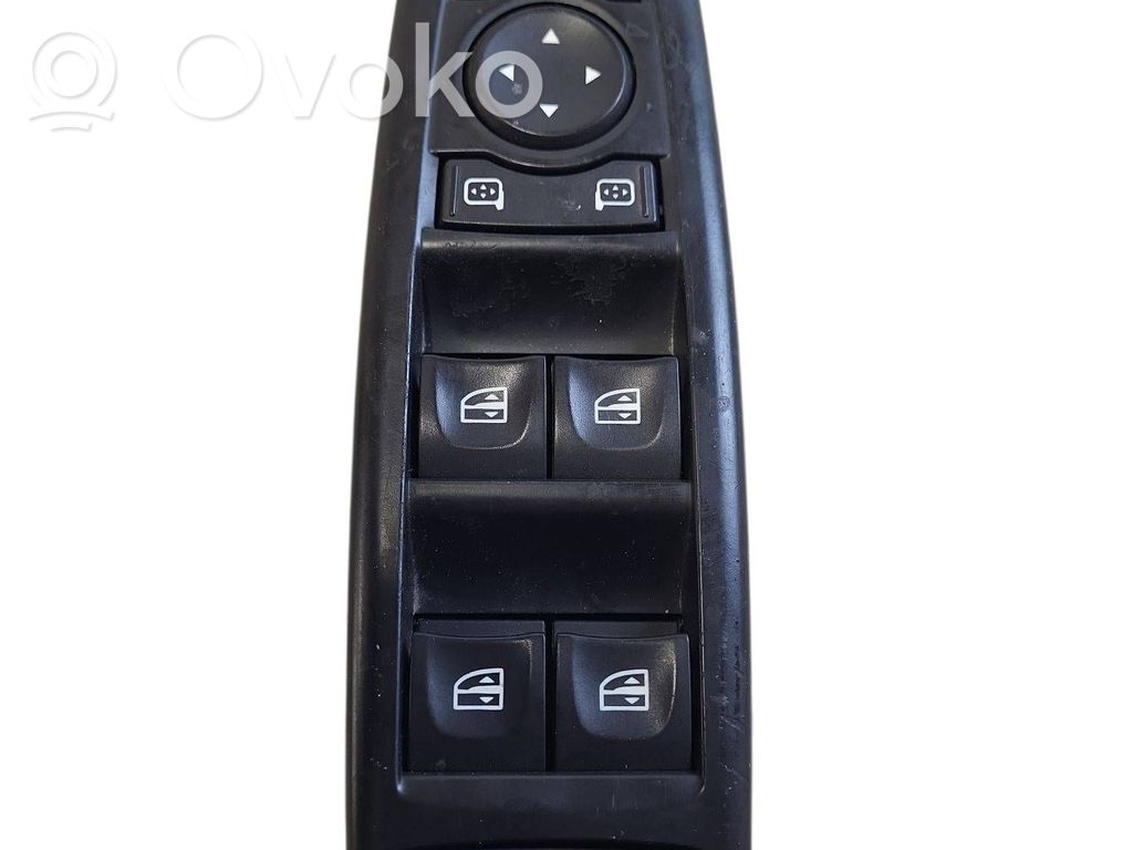 Renault Laguna III Electric window control switch 