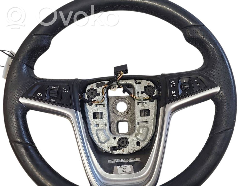 Opel Astra J Ohjauspyörä 