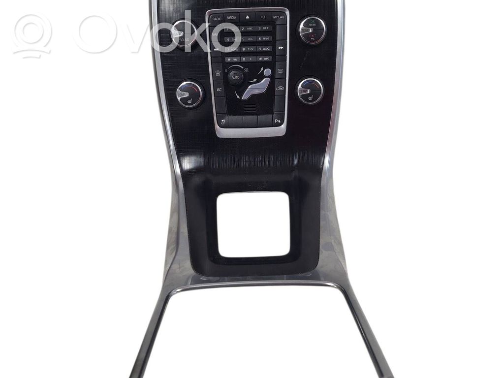 Volvo V70 Climate control unit 