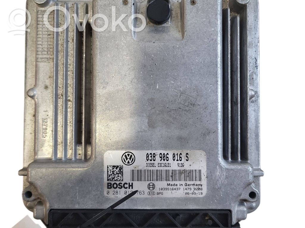 Volkswagen Transporter - Caravelle T5 Engine control unit/module 
