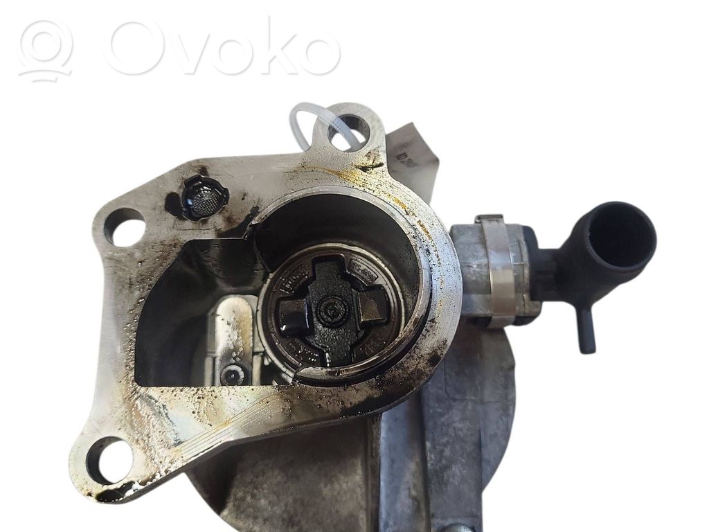 Renault Megane III Pompă vacuum 