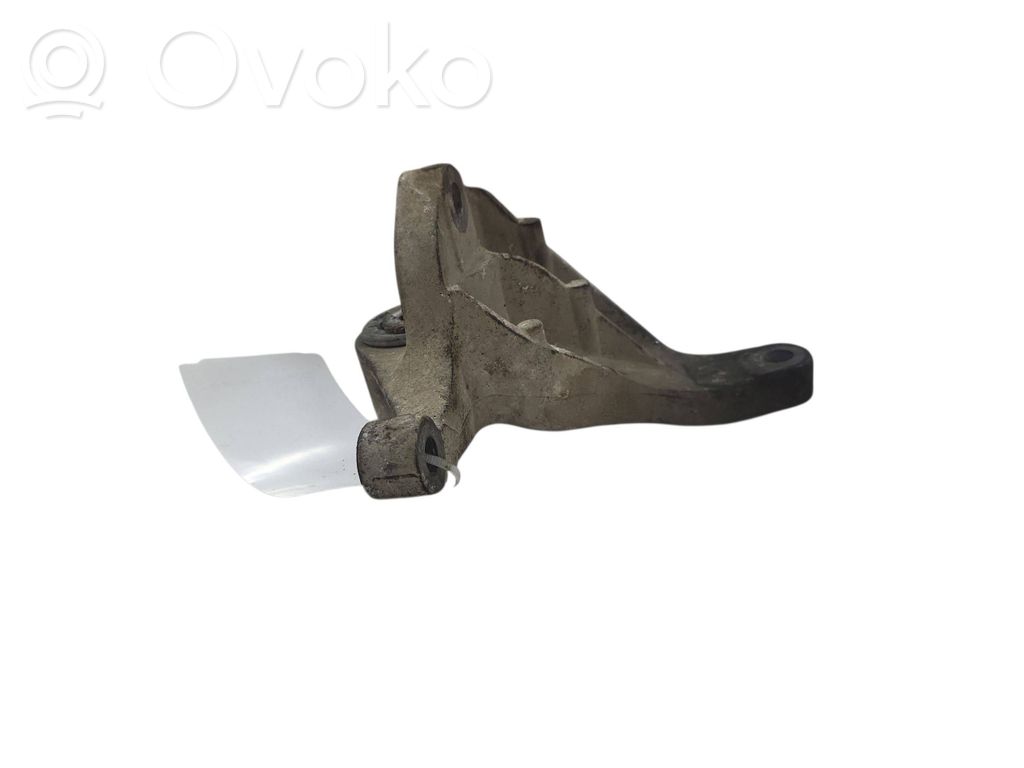 Engine mounting bracket   3M516P093AE