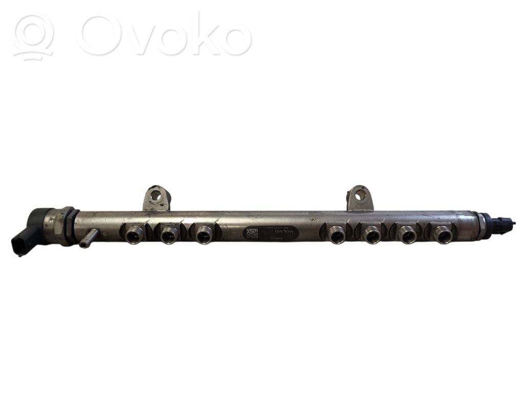 Volvo V70 Rampă alimentare injectoare 