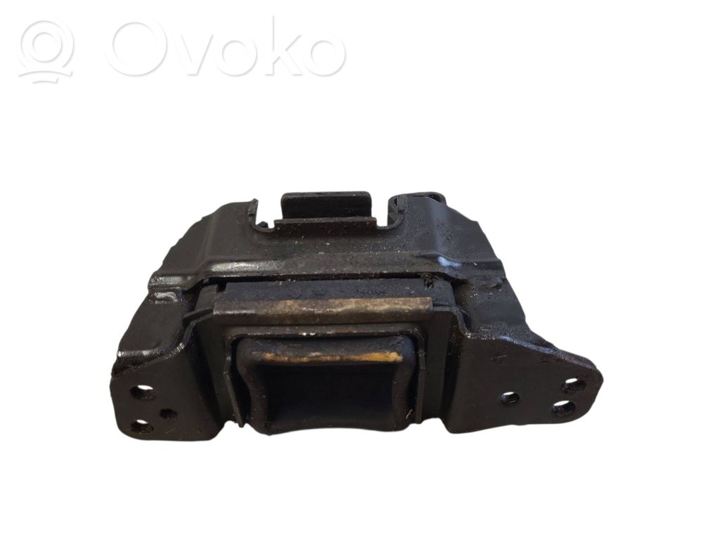 Peugeot 607 Engine mount bracket 