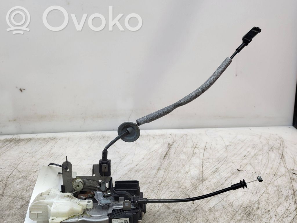 Volvo V40 Zamek drzwi tylnych 