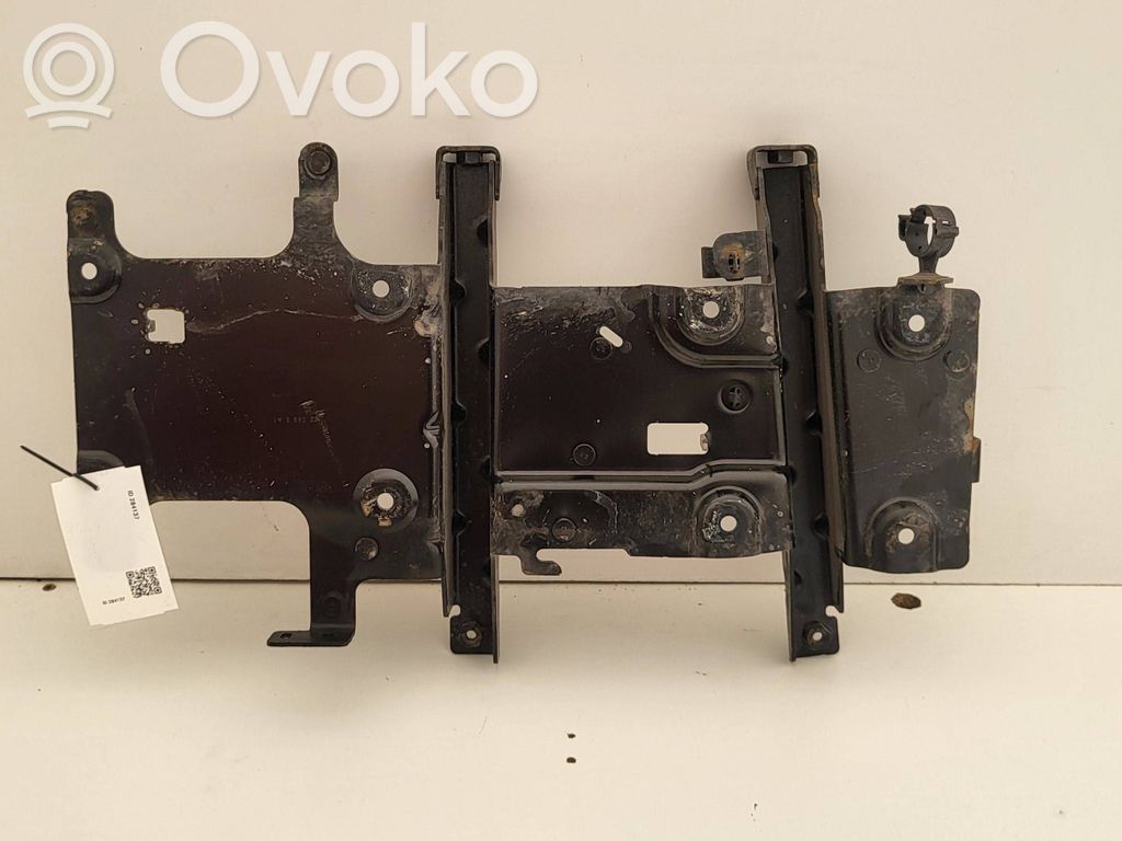 Opel Vivaro Alte piese compartiment motor 