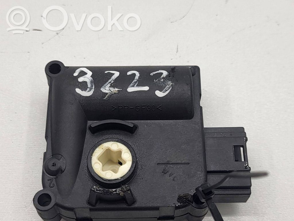 Audi A6 S6 C6 4F Silniczek nagrzewnicy 