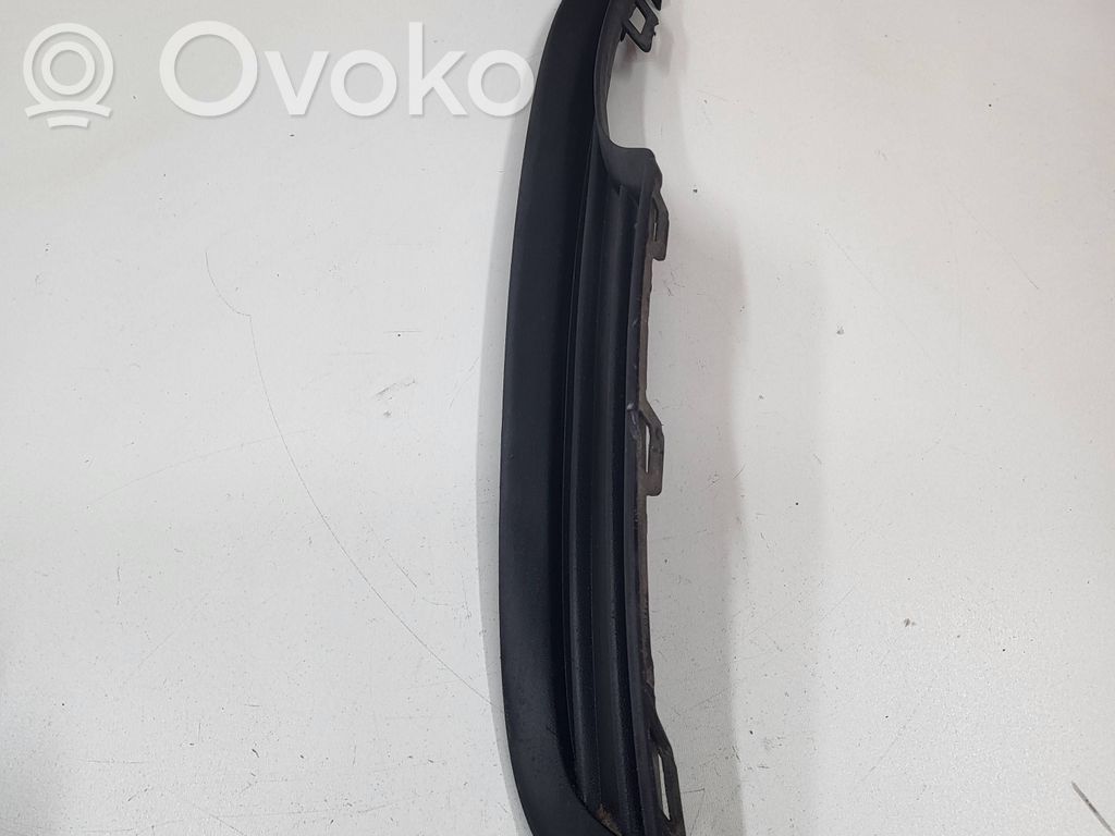 Volkswagen Golf VII Mascherina inferiore del paraurti anteriore