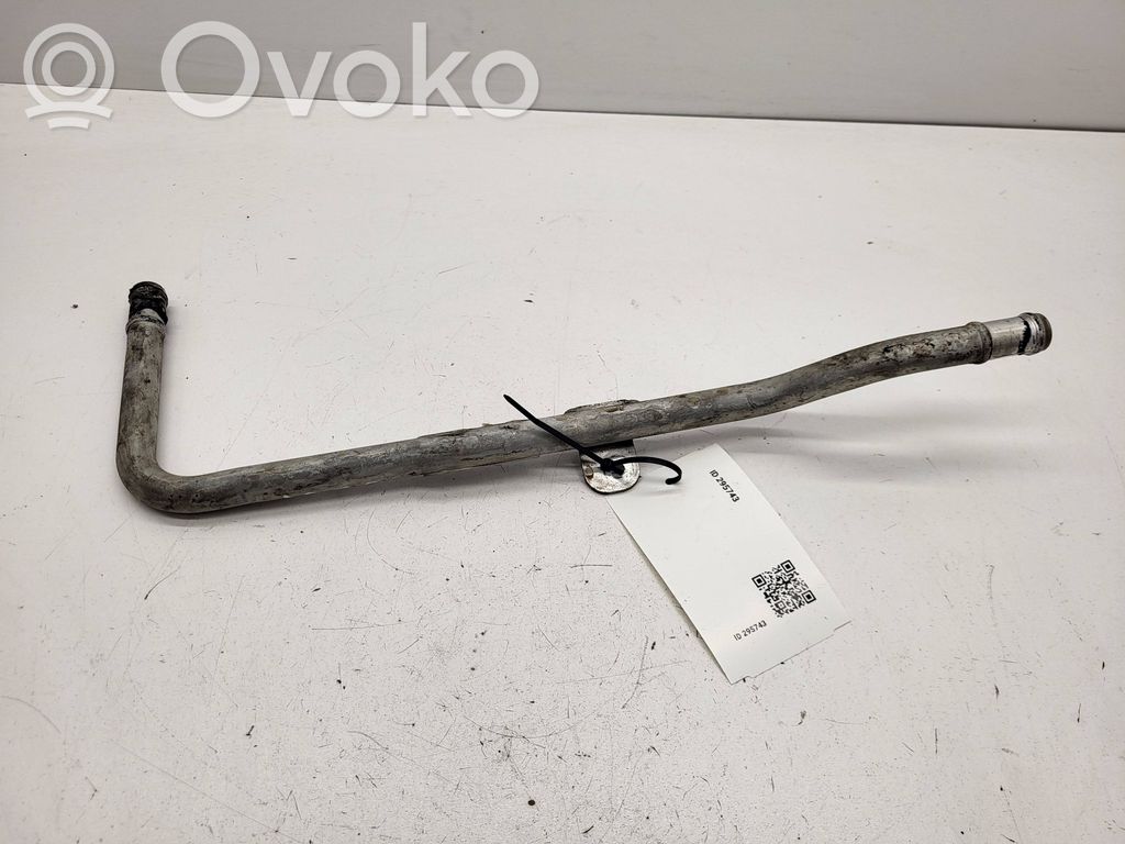 Volkswagen Multivan T5 Tuyau de liquide de refroidissement moteur