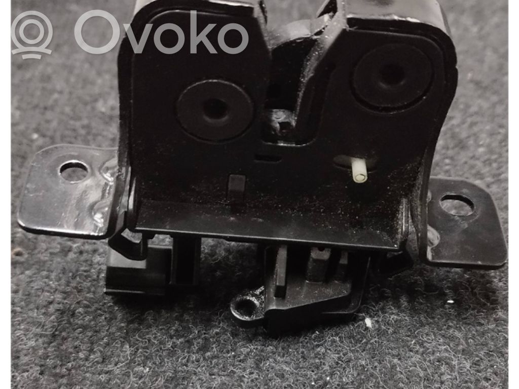 Dacia Dokker Tailgate lock latch 
