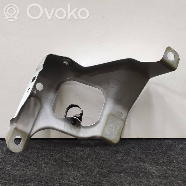 Tesla Model 3 Fender mounting bracket 