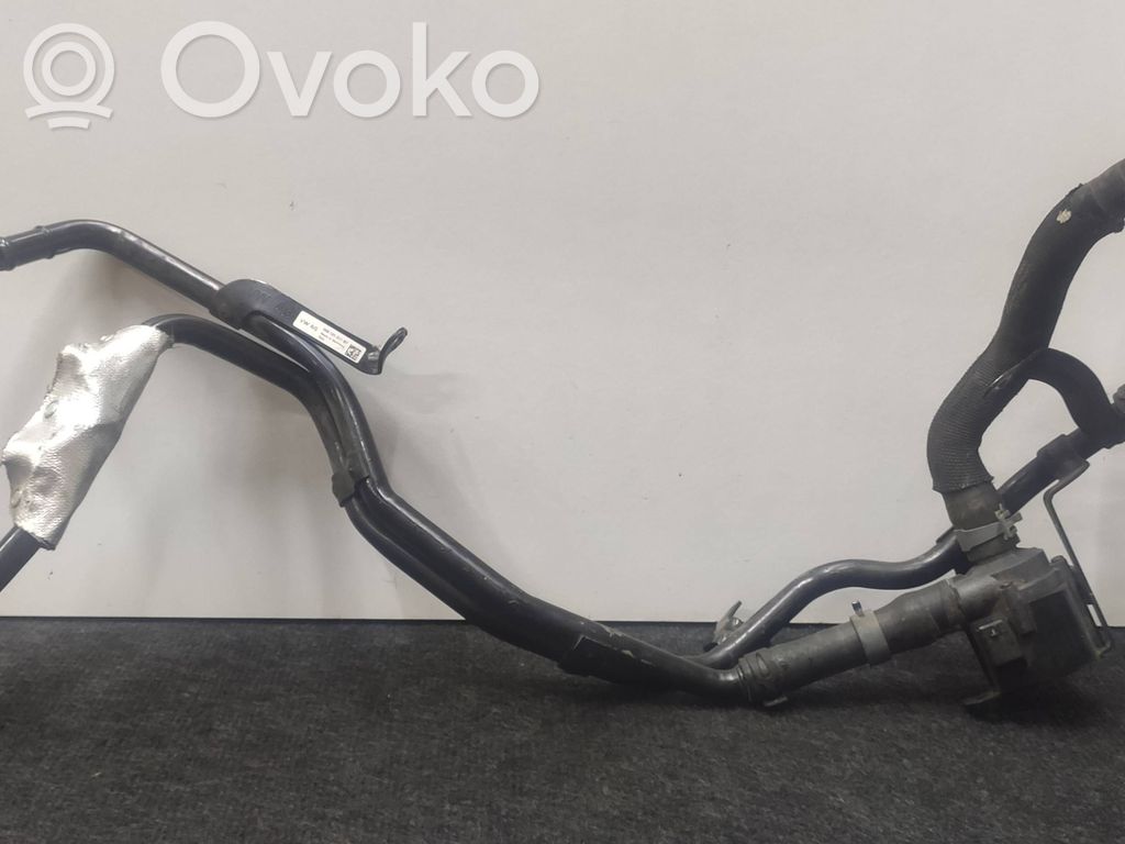 Iveco Daily 6th gen Engine coolant pipe/hose 