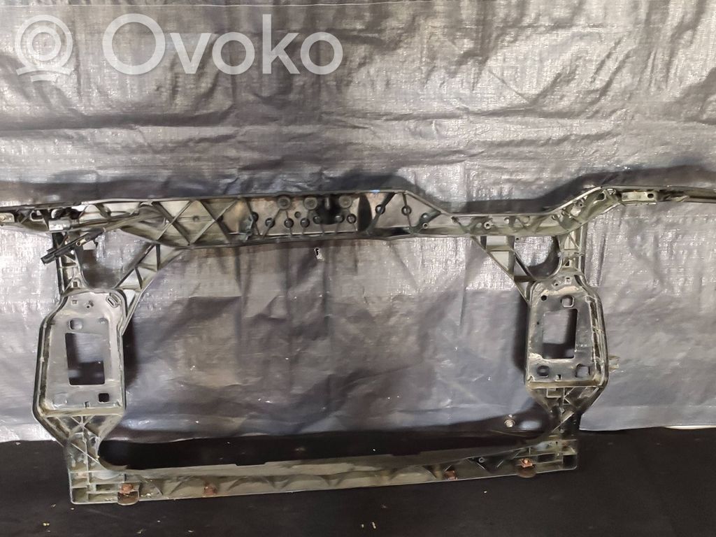 Audi A4 S4 B9 Panou suport radiator 