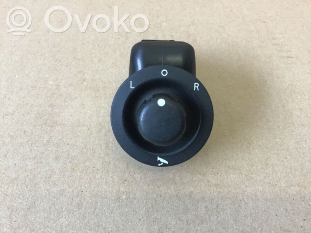 Wing mirror switch   P56040536AF