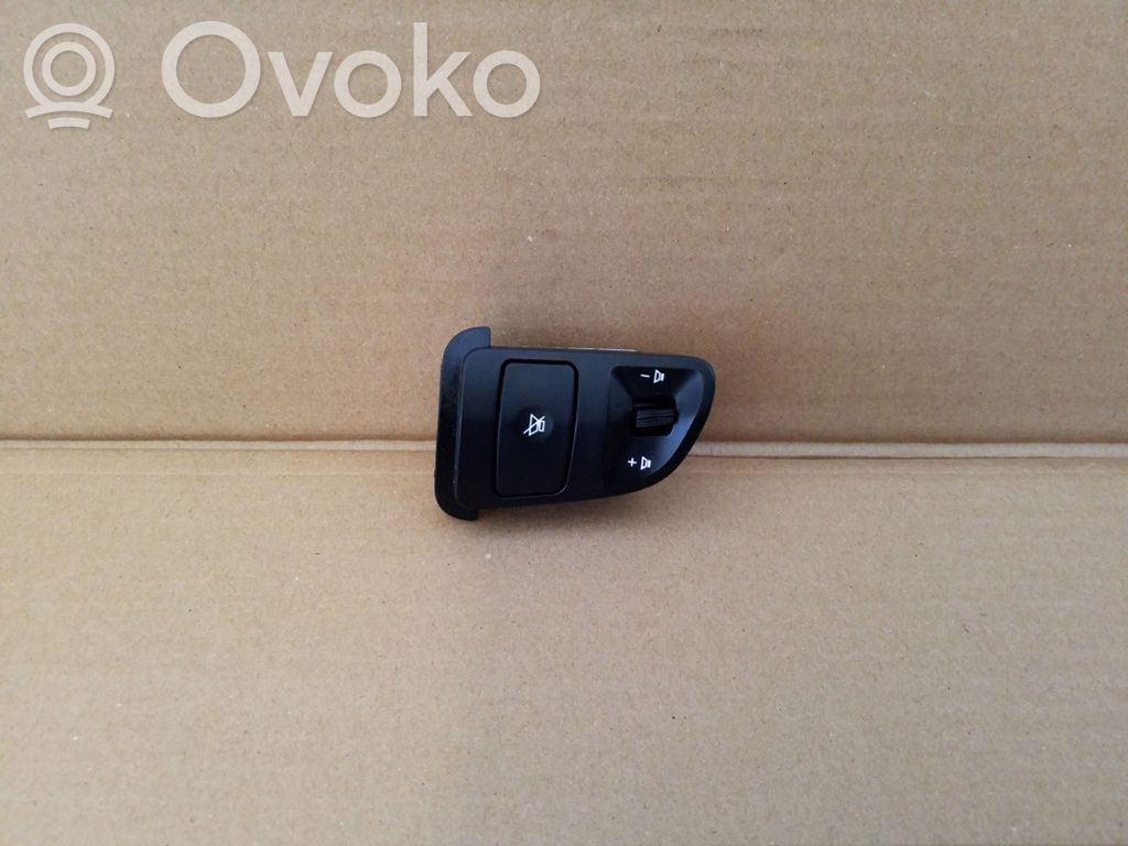 KIA Ceed Sound control switch 