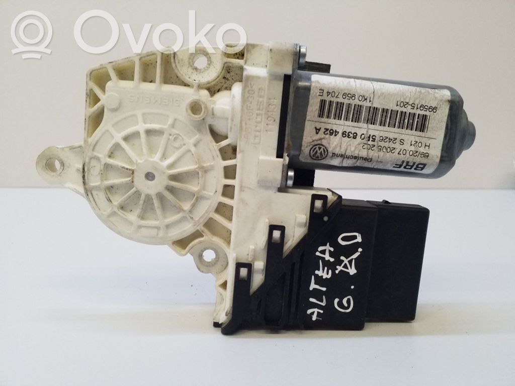 Silnik regulatora szyby drzwi przednich   5P0839462A,5P0839462,1K0959704E