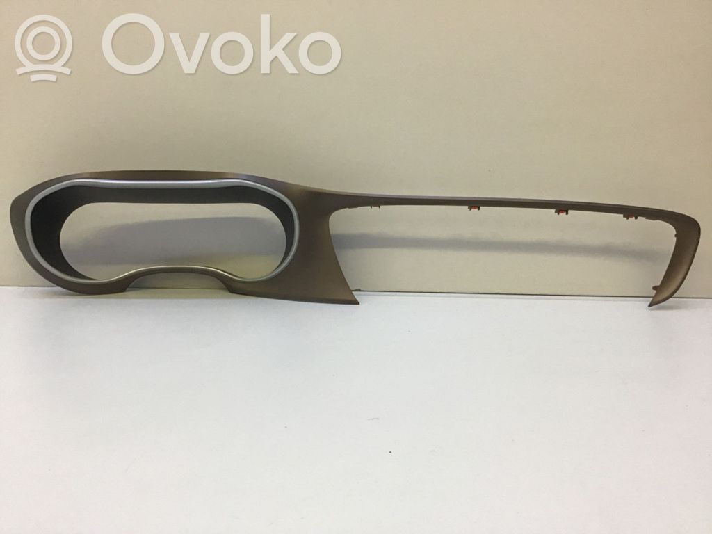 Chrysler Pacifica Dashboard trim 