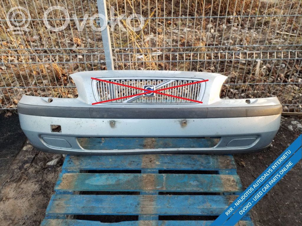 Volvo V70 Front bumper 