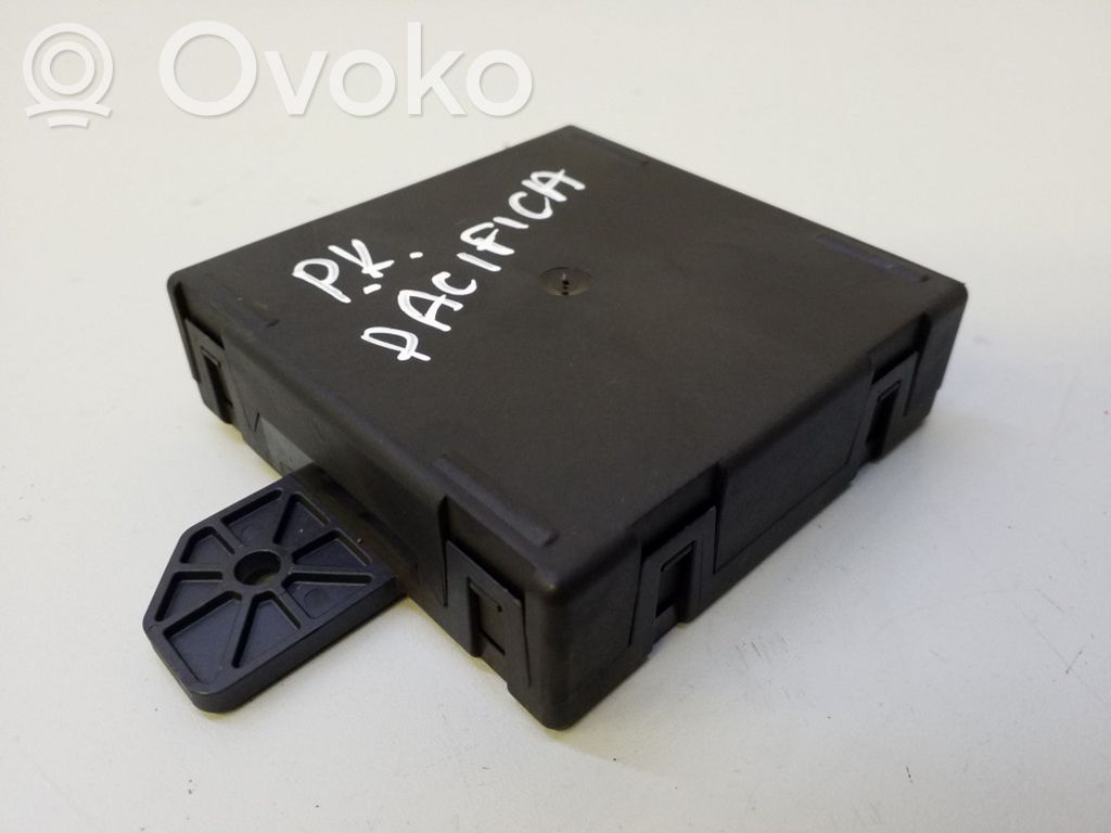 Chrysler Pacifica Door control unit/module 