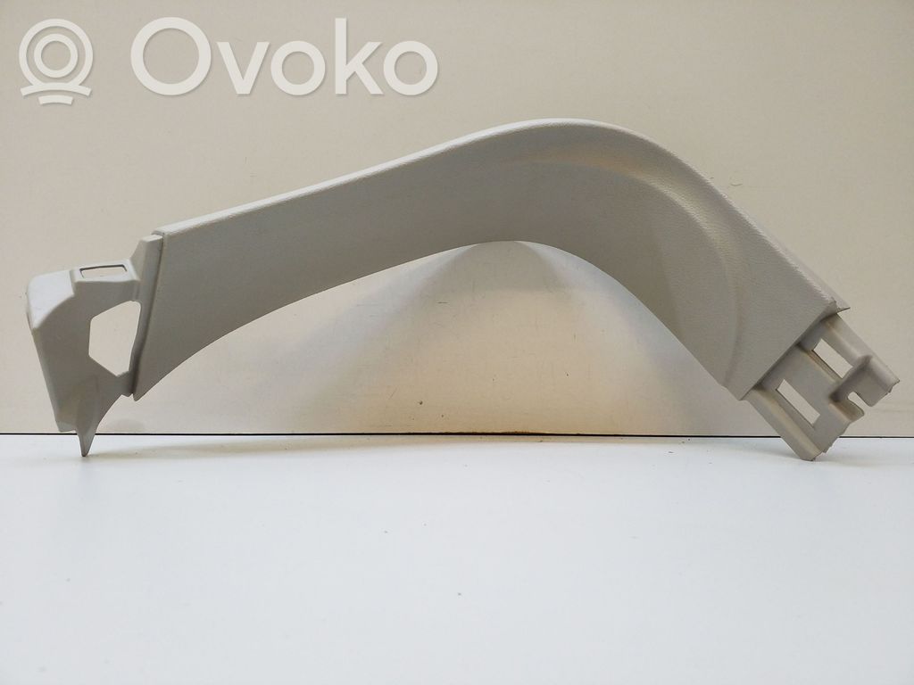 Tailgate trim   5RJ28PD2AE,5RJ28TRMAE