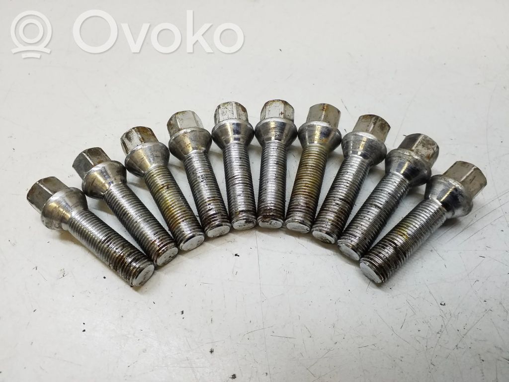 Tuercas/tornillos