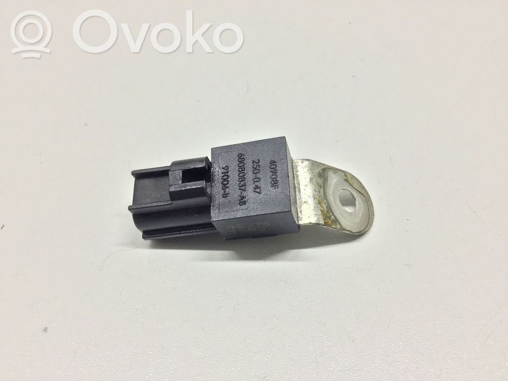 Chrysler Town & Country V Combustion relay 