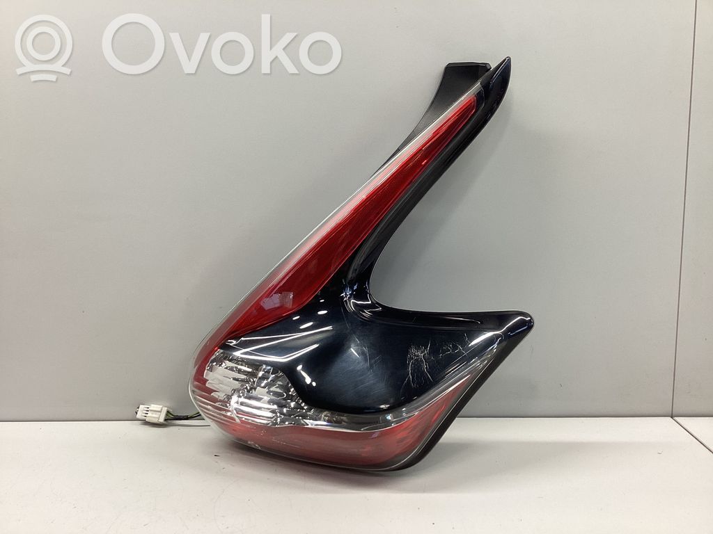 Nissan Juke I F15 Lampa tylna 