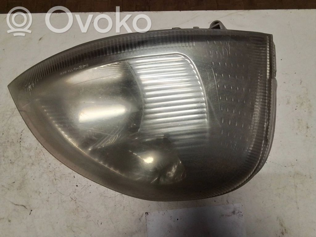 Renault Master II Headlight/headlamp 