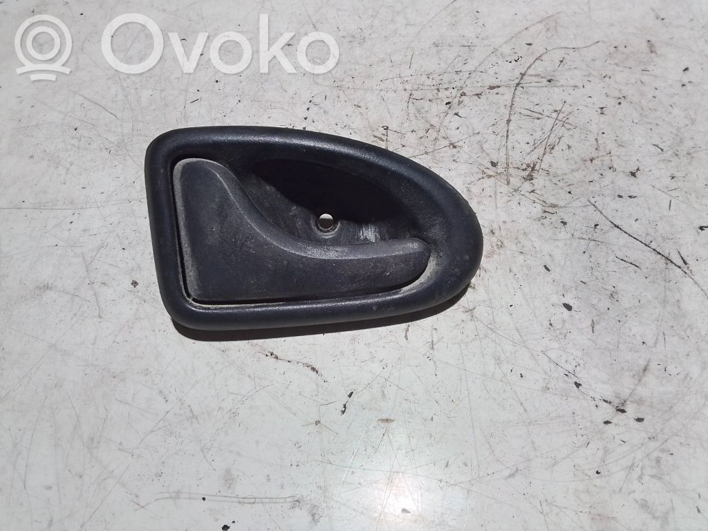 Iveco Daily 30.8 - 9 Front door interior handle 