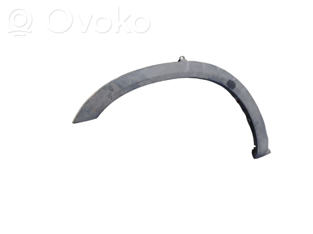 Iveco Daily 35 - 40.10 Garniture pour voûte de roue avant 