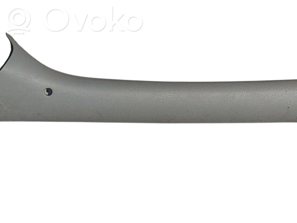 Osłona słupka szyby przedniej / A   7700351770,8200110358