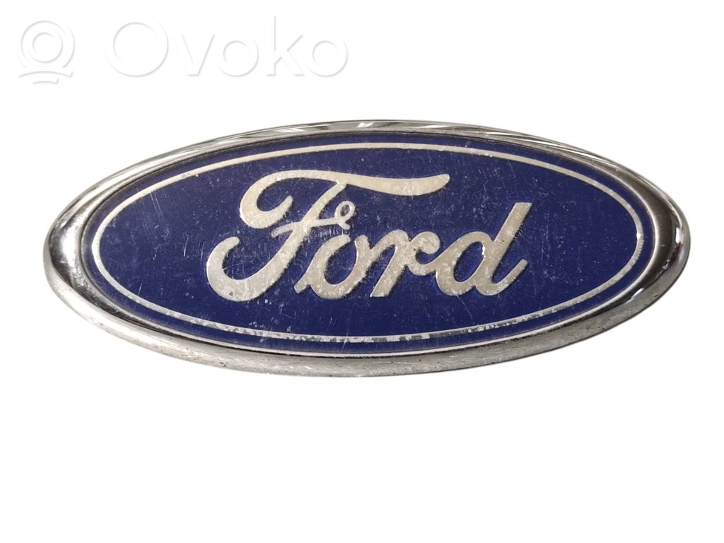 Ford Focus Ražotāja plāksnīte / modeļa burti 