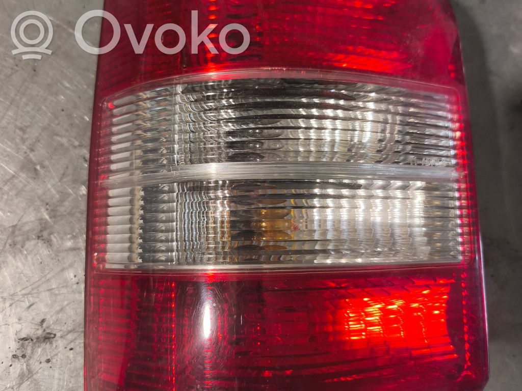 Volkswagen Transporter - Caravelle T5 Lampa tylna 