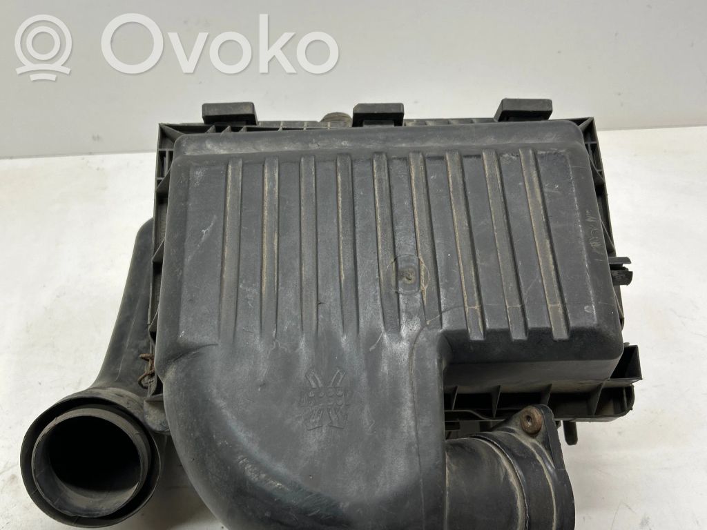 Seat Alhambra (Mk1) Air filter box 
