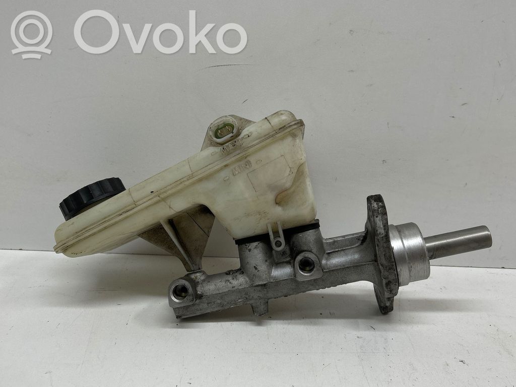 Opel Vivaro Pääjarrusylinteri 