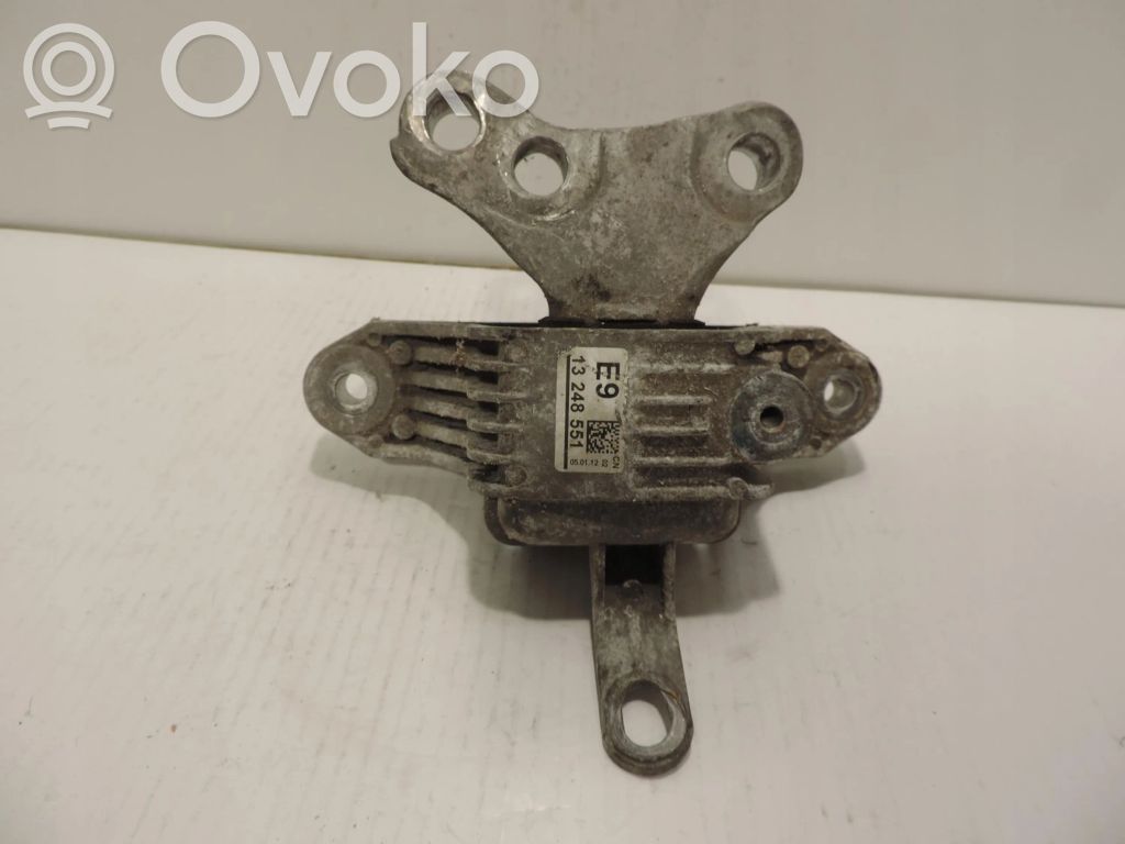 Opel Zafira C Gearbox mounting bracket 