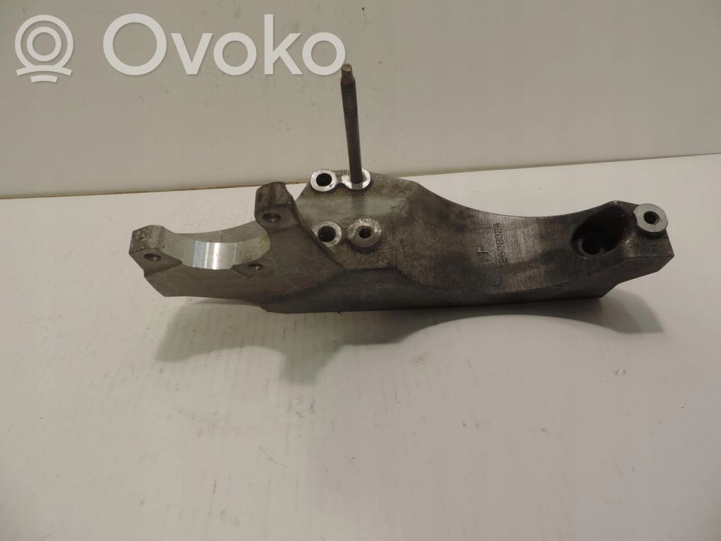Opel Astra J Generator/alternator bracket 