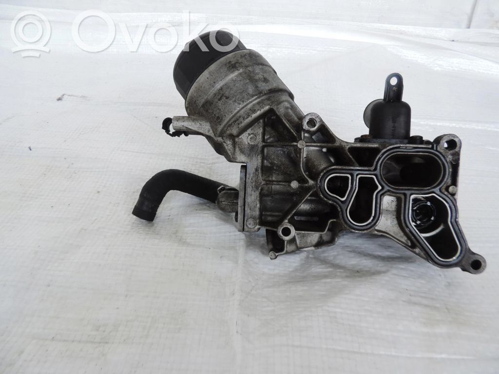 Opel Astra J Öljynsuodattimen kannake 