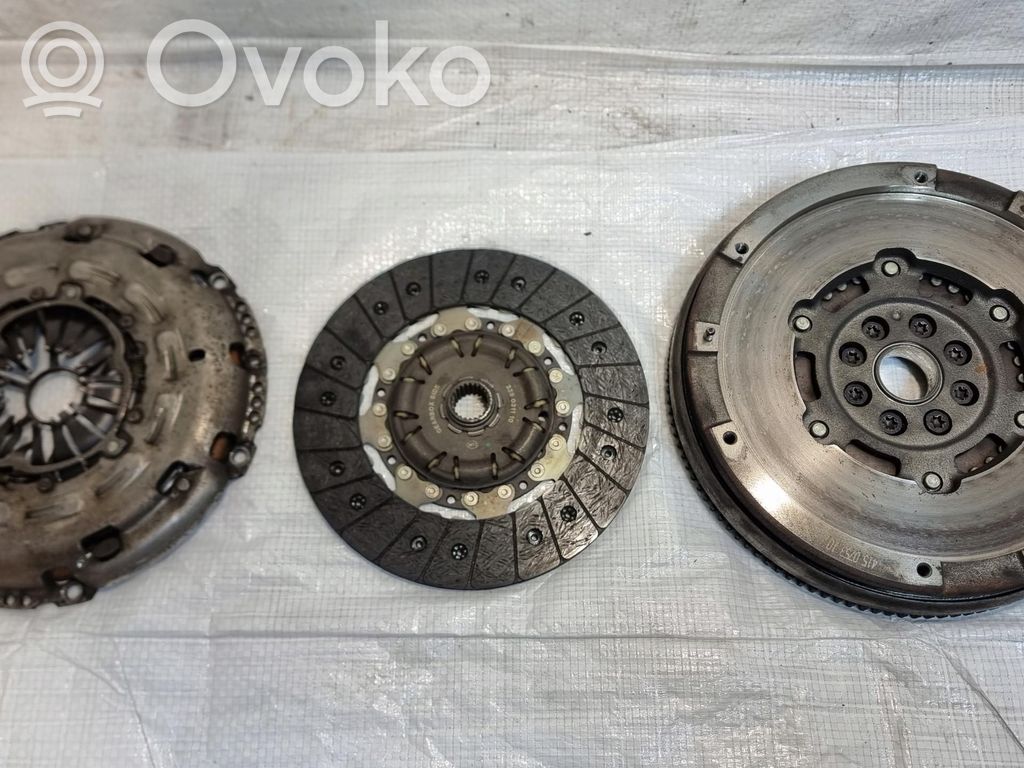 Ford Mondeo MK V Sankabos komplektas 