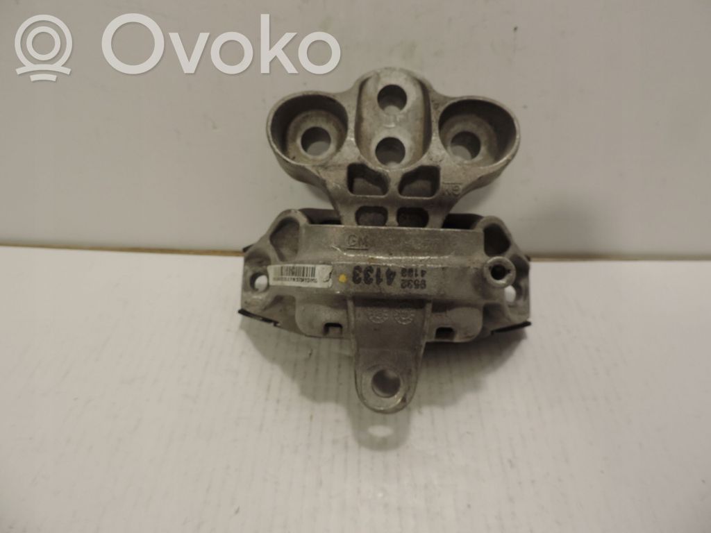 Opel Mokka Gearbox mounting bracket 