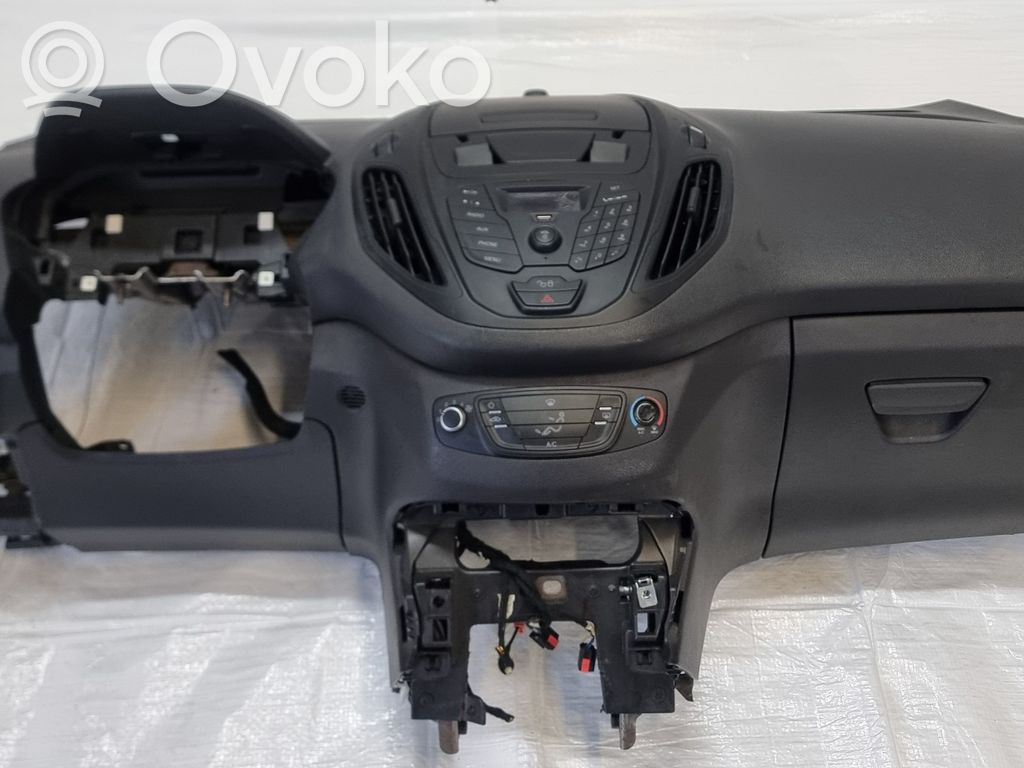 Ford Transit Courier Panelė 