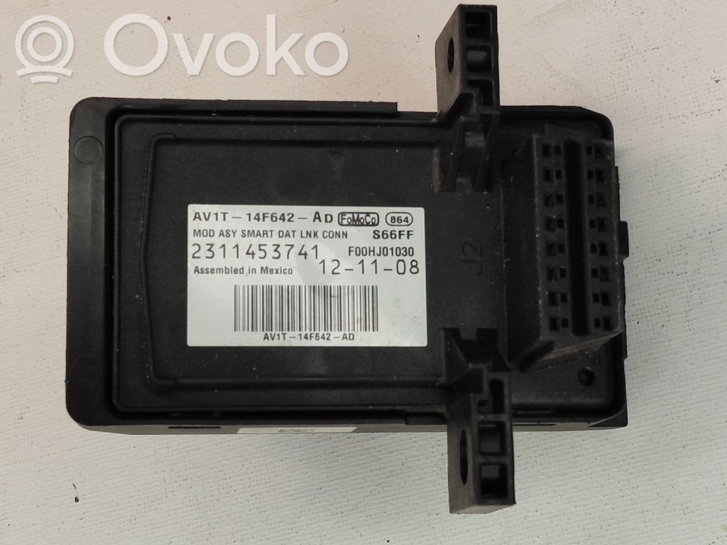 Ford B-MAX USB socket connector 