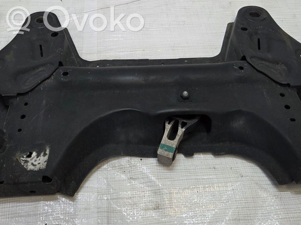 Opel Corsa F Priekinis traversas 