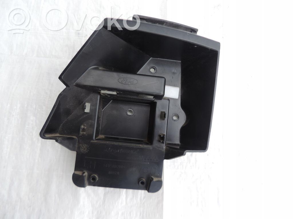 Ford Focus Rear bumper mounting bracket 