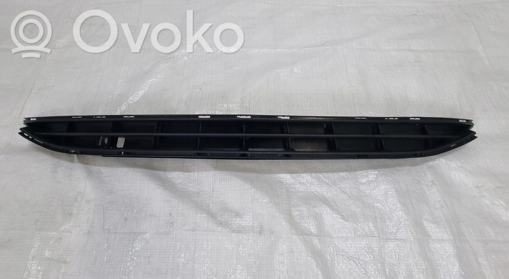 Opel Corsa E Front bumper lower grill 