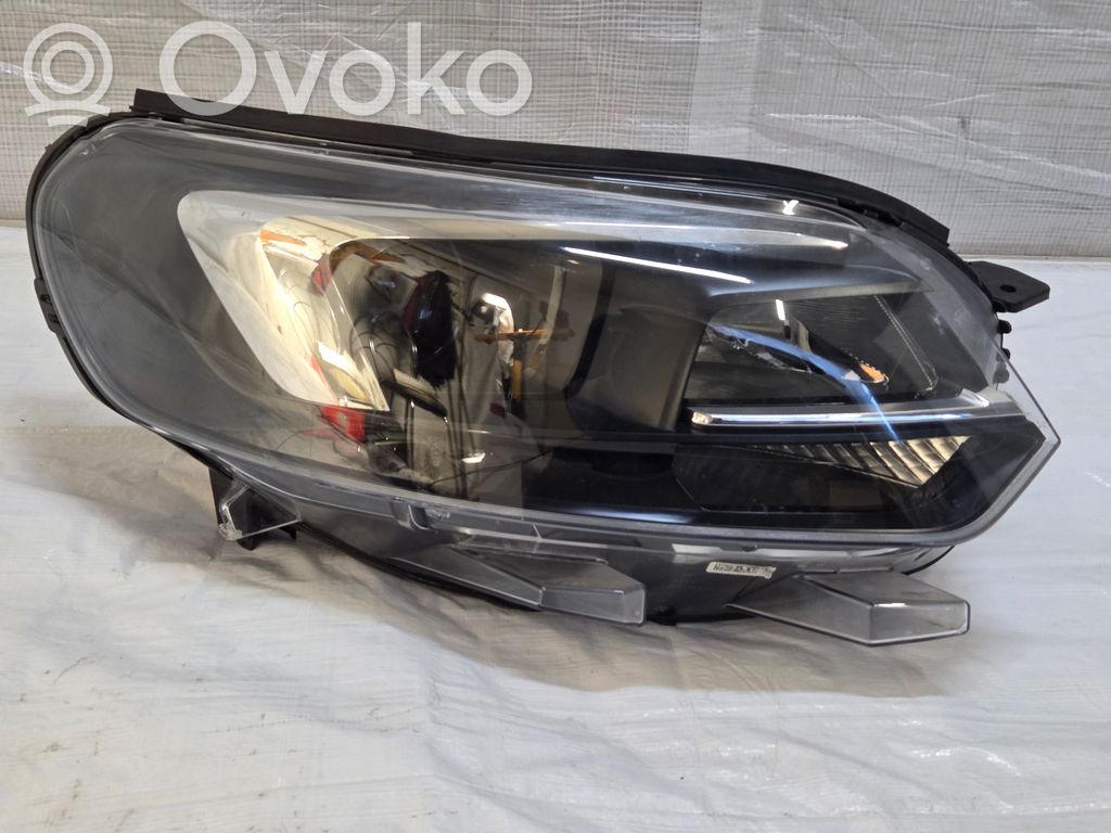 Opel Vivaro Scheinwerfer 