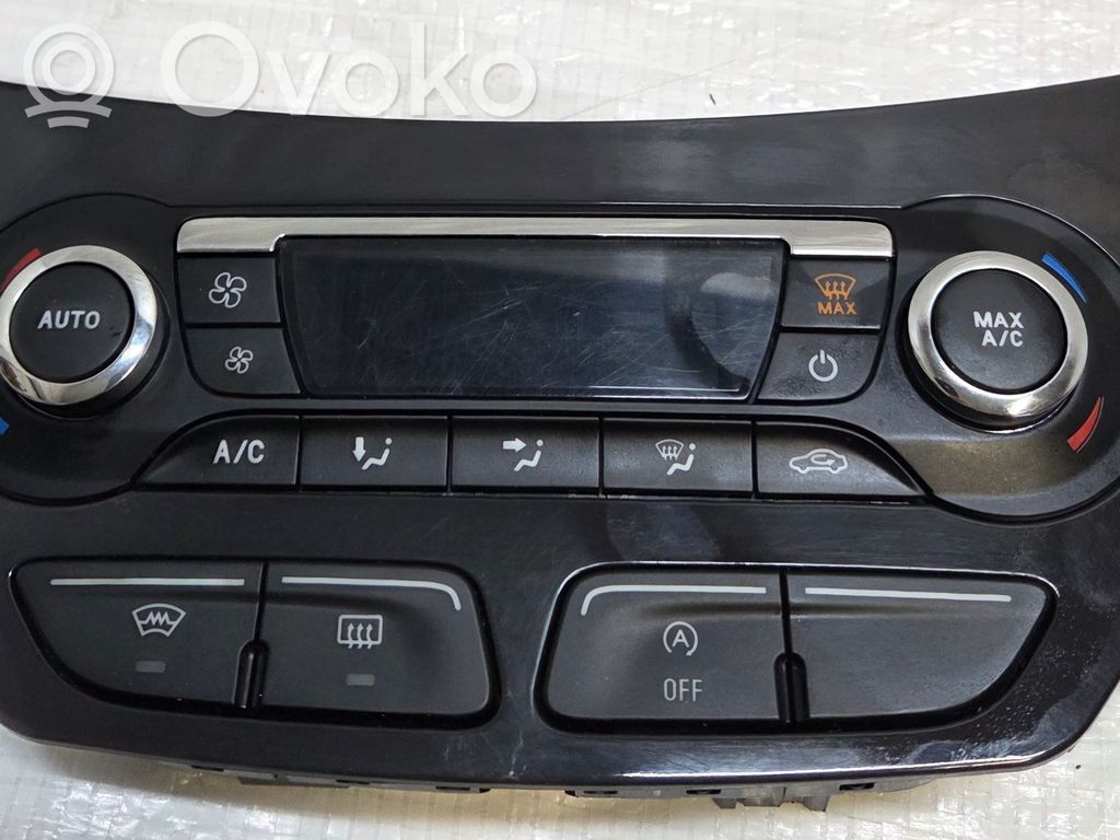 Ford Kuga II Interior fan control switch 