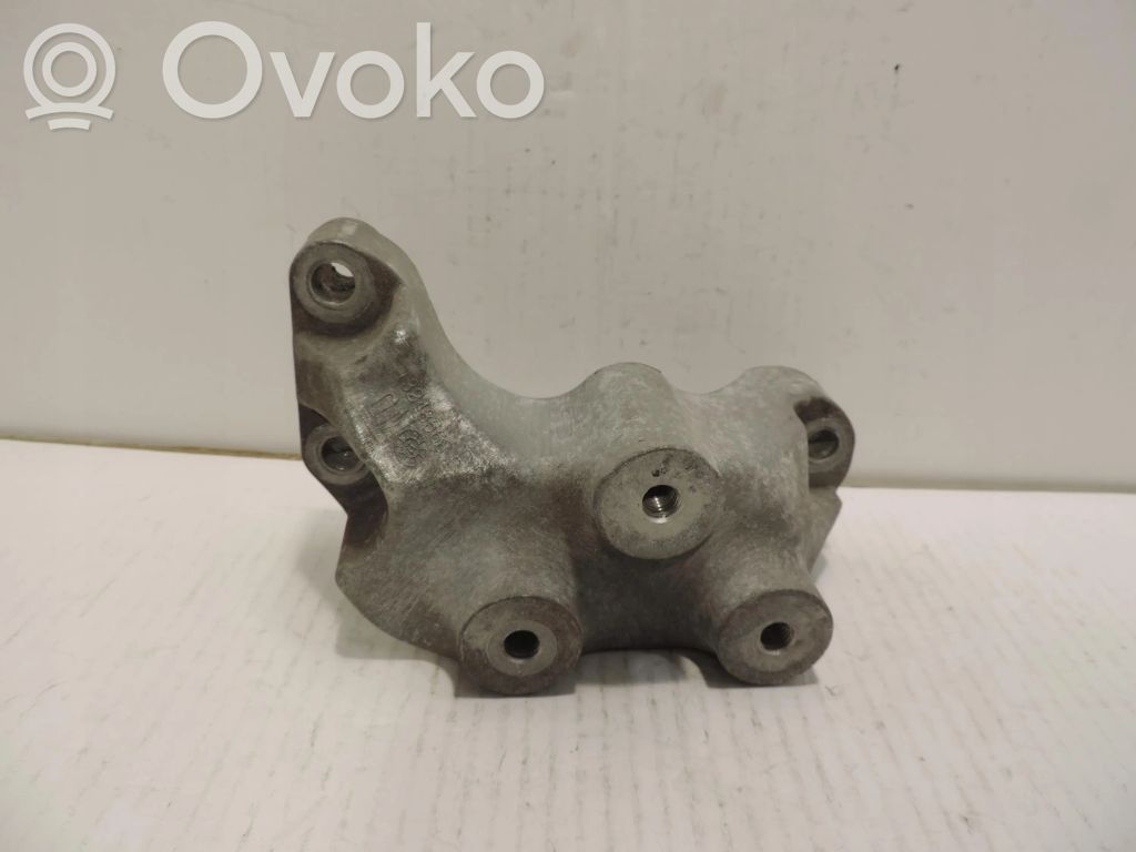 Opel Astra J Gearbox mounting bracket 