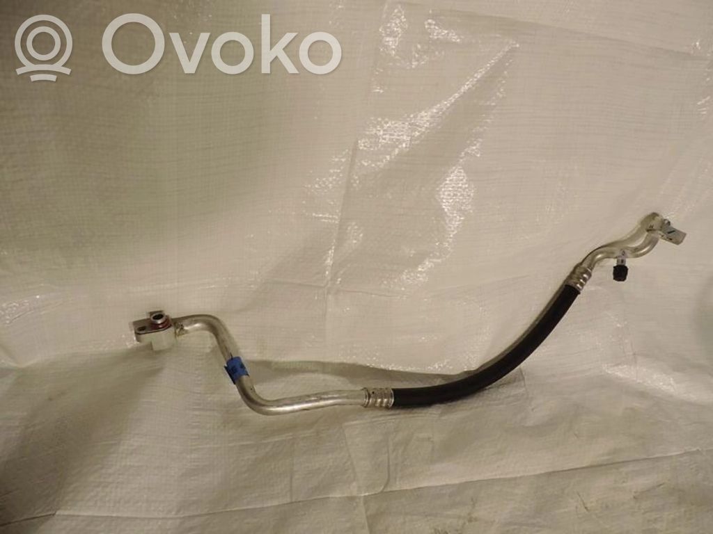 Ford Transit Courier Ilmastointilaitteen putki (A/C) 