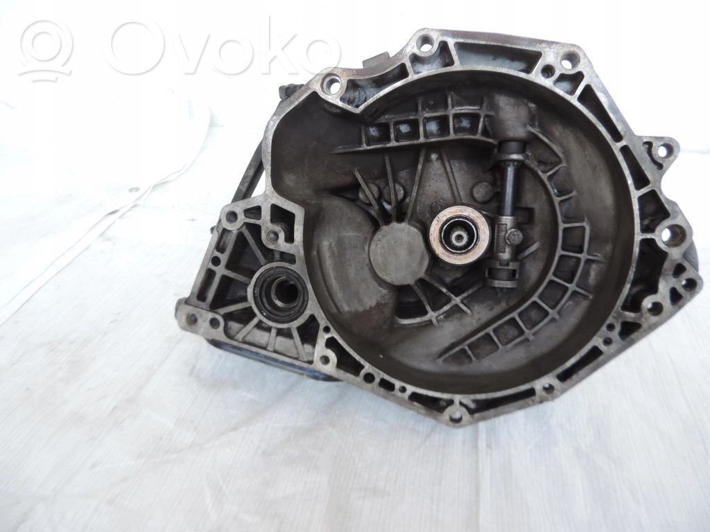 Opel Corsa C Mechaninė 5 pavarų dėžė 